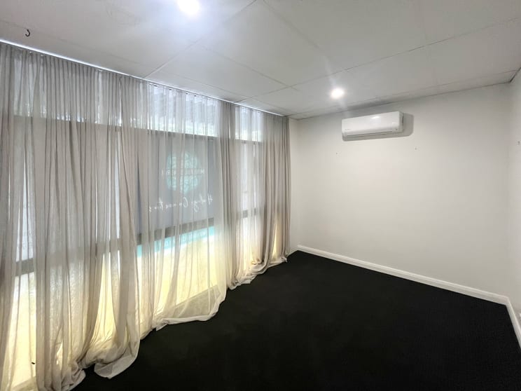 Click to view all images 1/14 Bellbird Avenue Terrigal NSW 2260 - Image 2