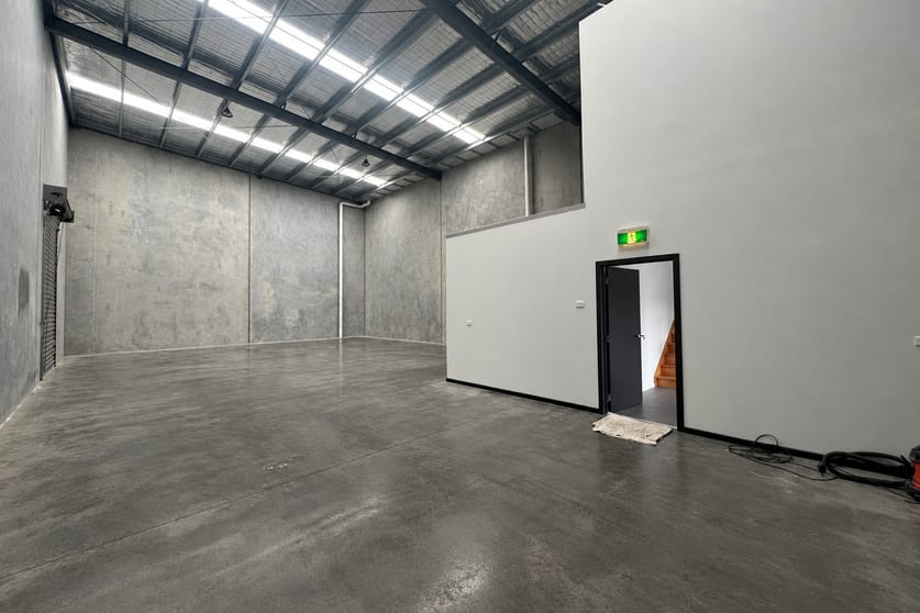 Click to view all images 61A Merri Concourse Campbellfield VIC 3061 - Image 3