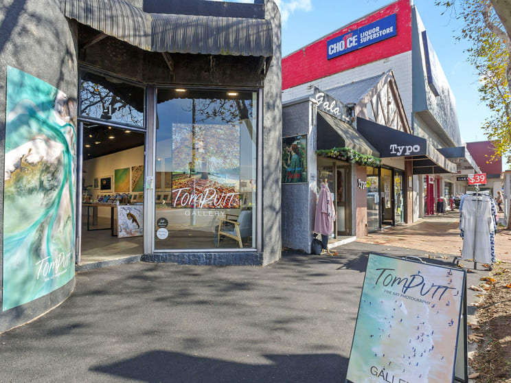 Click to view all images 1/139 Main Street Mornington VIC 3931 - Image 2