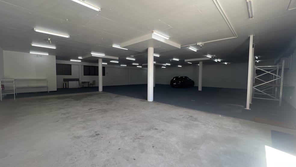 Unit 17/147 Gladstone Street Fyshwick ACT 2609 - Image 2