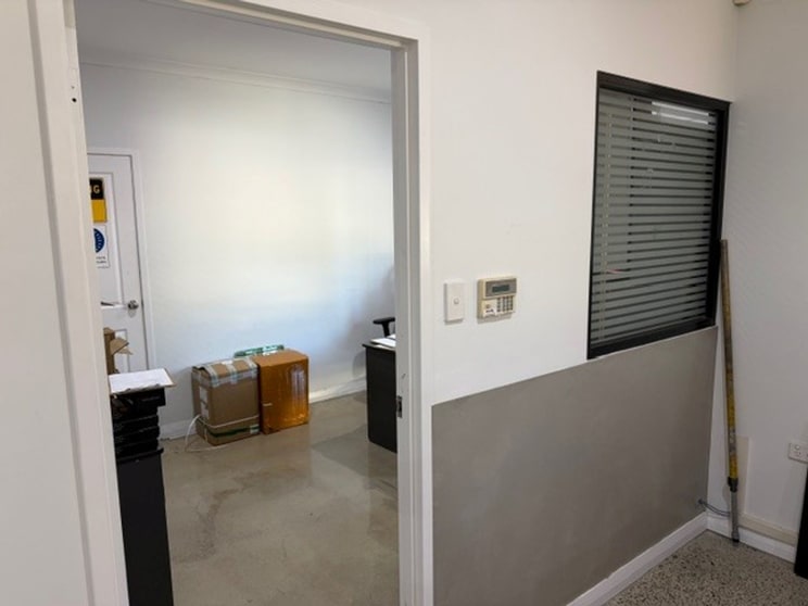 Click to view all images Belmont WA 6104 - Image 3
