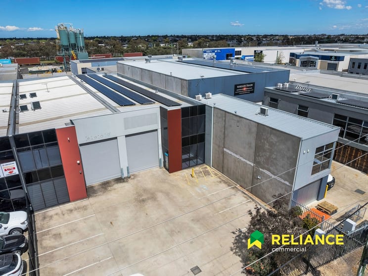 Click to view all images 4/15-17 Lentini Street Hoppers Crossing VIC 3029 - Image 3