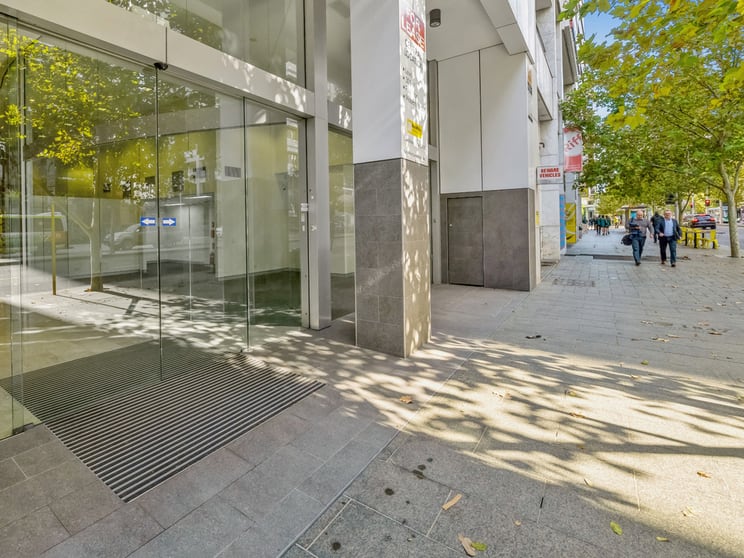 Click to view all images 1/41 St. Georges Terrace Perth WA 6000 - Image 3