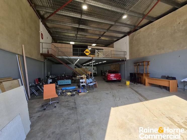 Click to view all images Unit 3/157 Airds Road Minto NSW 2566 - Image 2