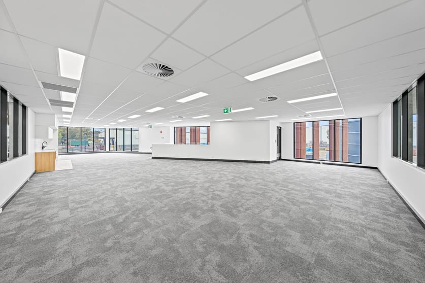Click to view all images 3A/50-80 Manton Street Morningside QLD 4170 - Image 3