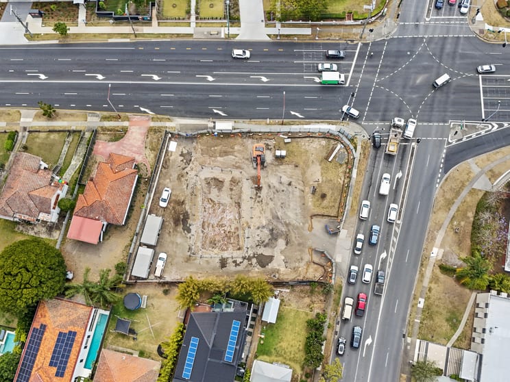 Click to view all images 1003 Logan Road Holland Park West QLD 4121 - Image 3