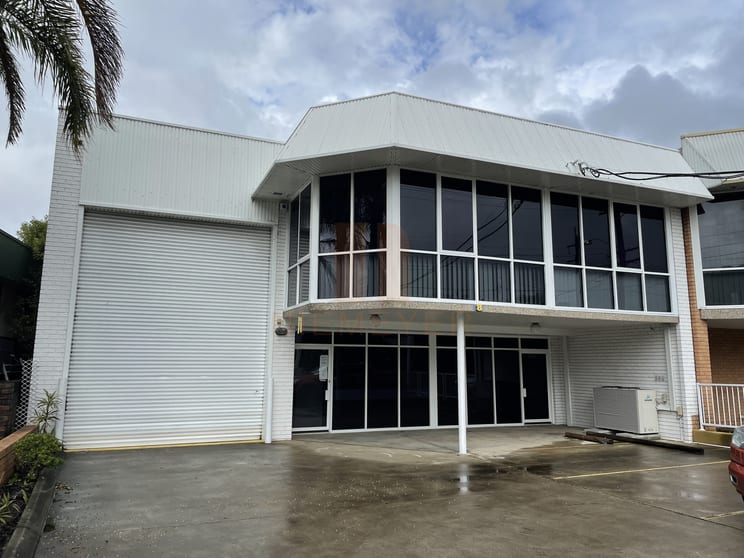 Click to view all images Office and warehouse/8 Stacey Street Bankstown NSW 2200 - Image 2