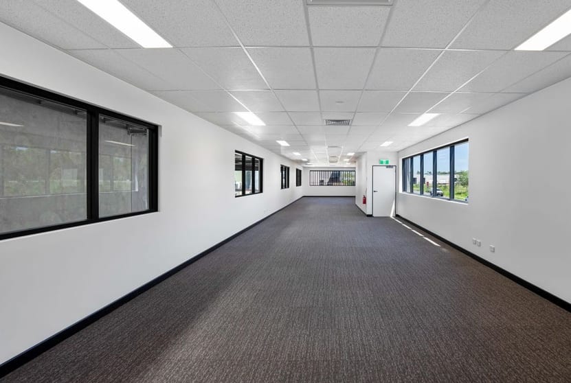 Click to view all images 2/28 Hub Crescent Heathwood QLD 4110 - Image 3