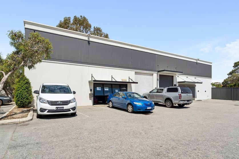 Click to view all images 2/137 Great Eastern Highway Rivervale WA 6103 - Image 1