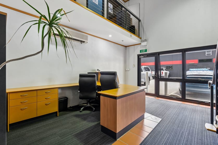 Click to view all images 2/137 Great Eastern Highway Rivervale WA 6103 - Image 3