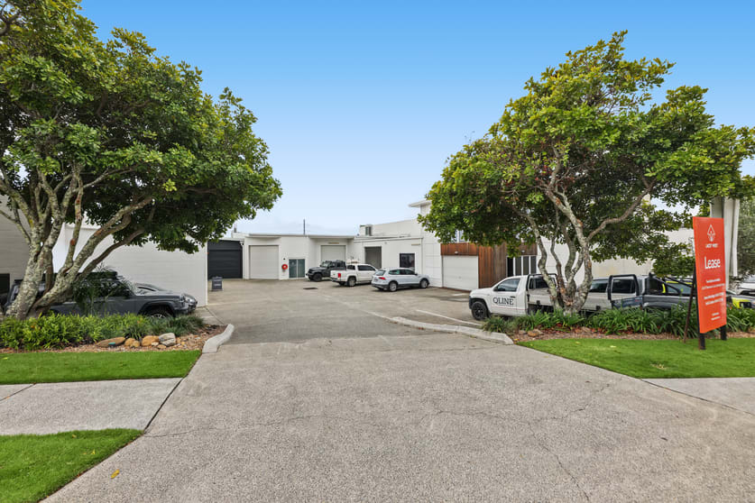 Click to view all images 3/7 Stevenson Court Burleigh Heads QLD 4220 - Image 1