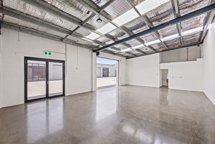 Click to view all images 4/7 Stevenson Court Burleigh Heads QLD 4220 - Image 2