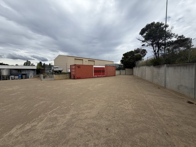 Click to view all images 9 Stephens Road Crestwood NSW 2620 - Image 1