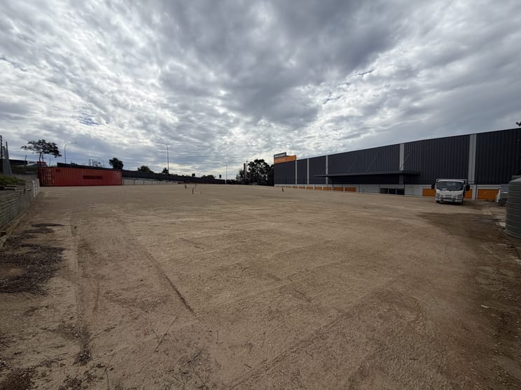Click to view all images 9 Stephens Road Crestwood NSW 2620 - Image 2