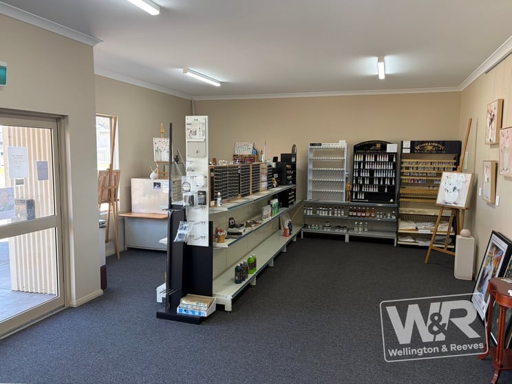 Click to view all images Unit 4/28-30 Prior Street Albany WA 6330 - Image 3