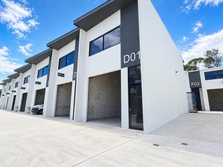 Click to view all images D01/10-14 Swettenham Road Minto NSW 2566 - Image 1
