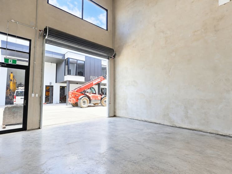 Click to view all images D01/10-14 Swettenham Road Minto NSW 2566 - Image 3