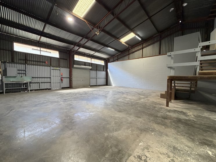 Click to view all images 5A & 6/69-71 Shore Street West Cleveland QLD 4163 - Image 3