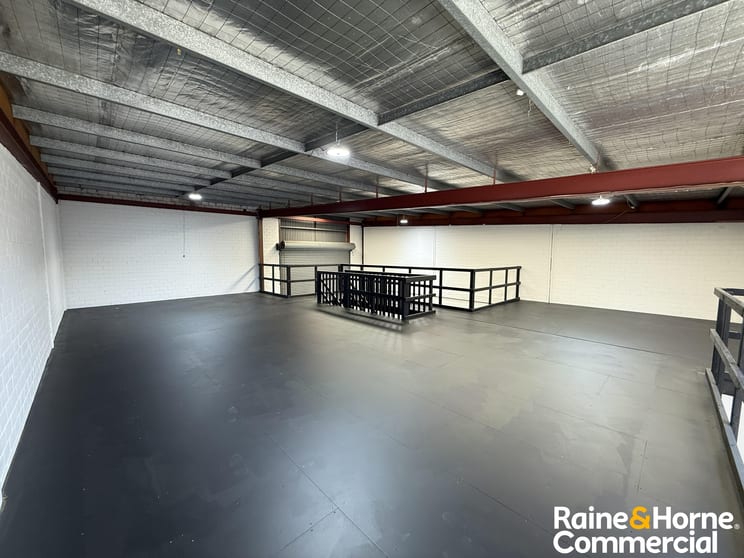 11/3 Hollylea Road Leumeah NSW 2560 - Image 1