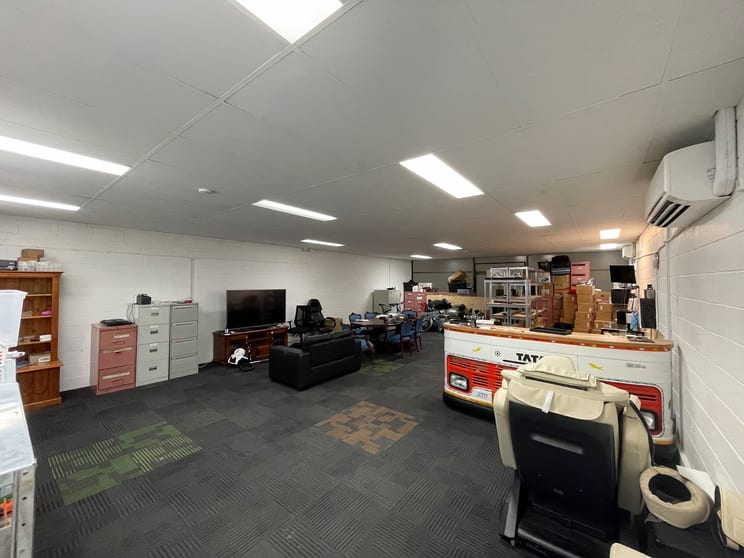 Click to view all images Suite 7/29 Logan River Road Beenleigh QLD 4207 - Image 2