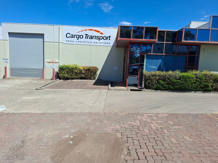 Click to view all images UNIT 4/1 Trade Park Drive Tullamarine VIC 3043 - Image 1