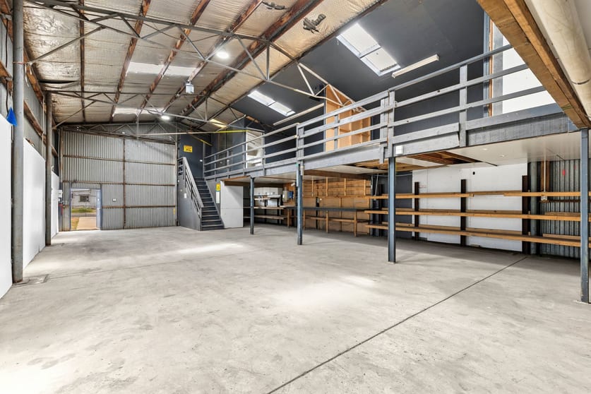 Click to view all images 5 Moon Street Moolap VIC 3224 - Image 2