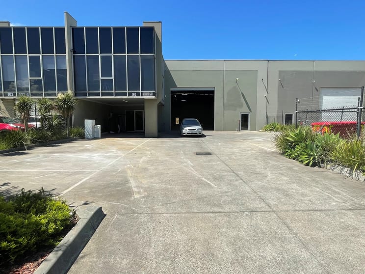 98 Endeavour way Sunshine West VIC 3020 - Image 1
