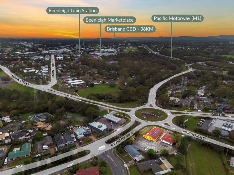 Click to view all images 2 Rochester Drive Mount Warren Park QLD 4207 - Image 3