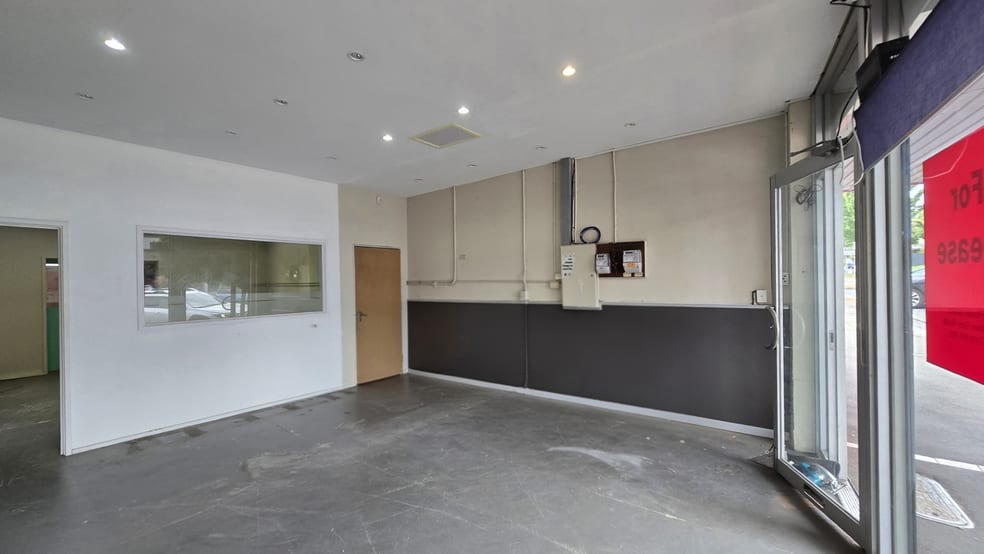 Click to view all images 146 Rooks Rd Nunawading VIC 3131 - Image 3
