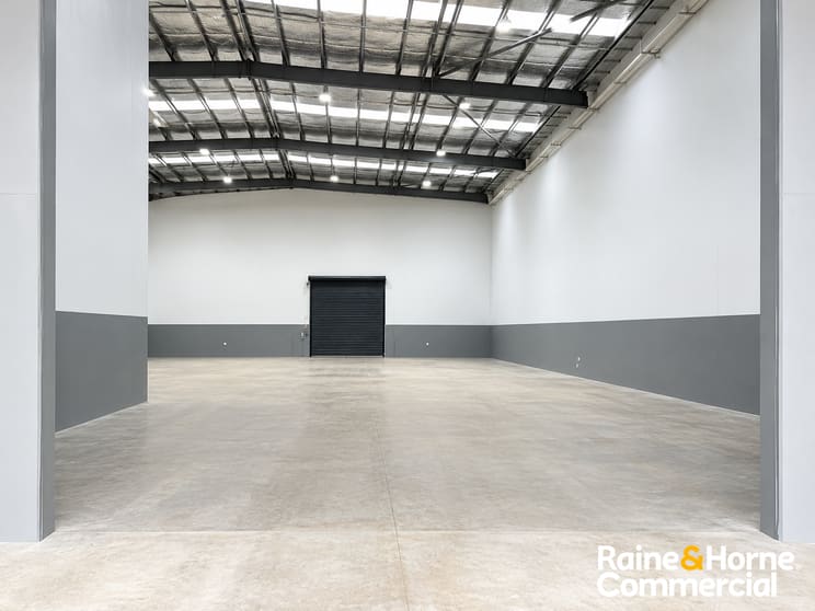 Click to view all images Smithfield NSW 2164 - Image 2