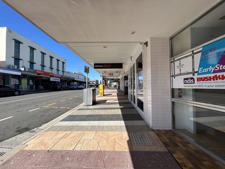 1/69 Goondoon Street Gladstone QLD 4680 - Image 3