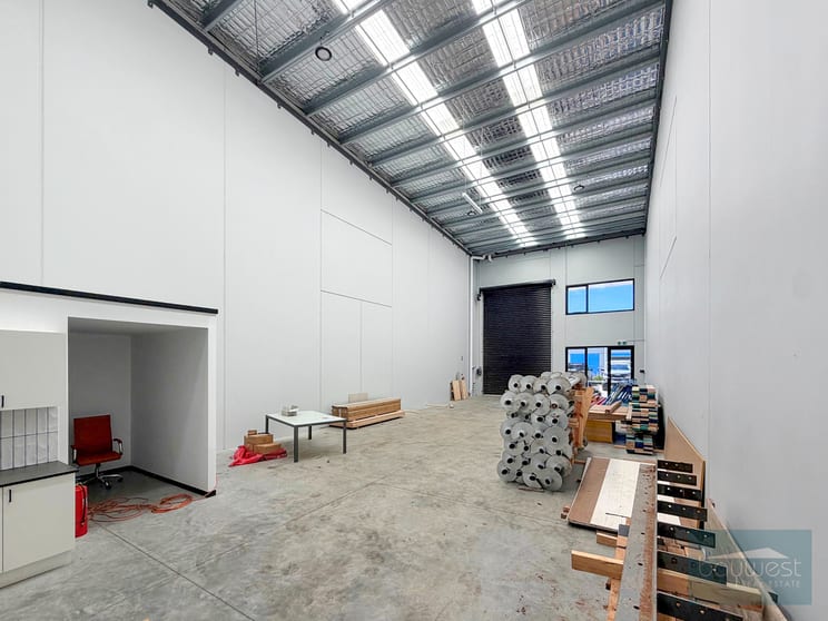 4/18 Suffolk Street Rosebud VIC 3939 - Image 3