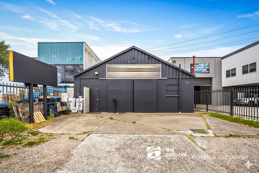 Click to view all images 37 Carlingford Street Regents Park NSW 2143 - Image 1