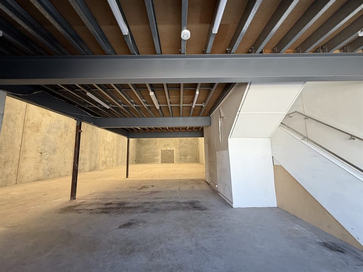 Click to view all images 9/19-25 Somerton Road Campbellfield VIC 3061 - Image 2