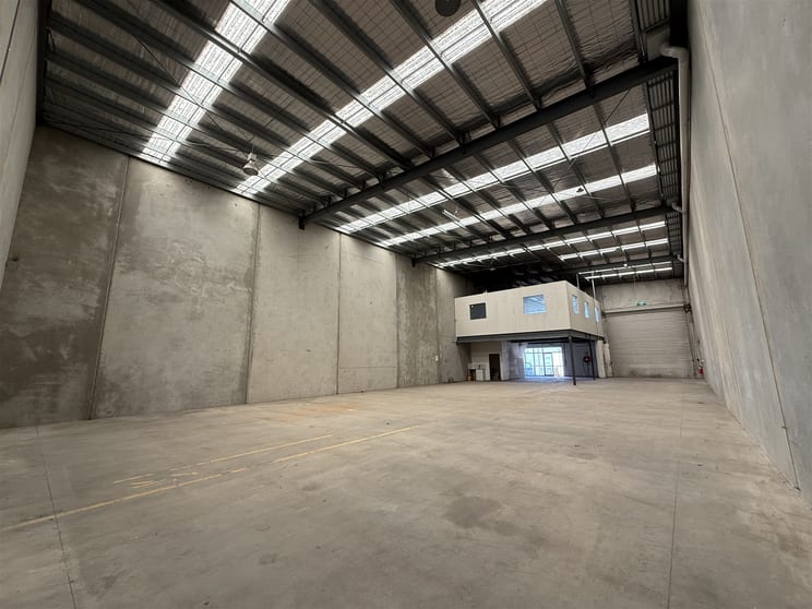 Click to view all images 9/19-25 Somerton Road Campbellfield VIC 3061 - Image 3