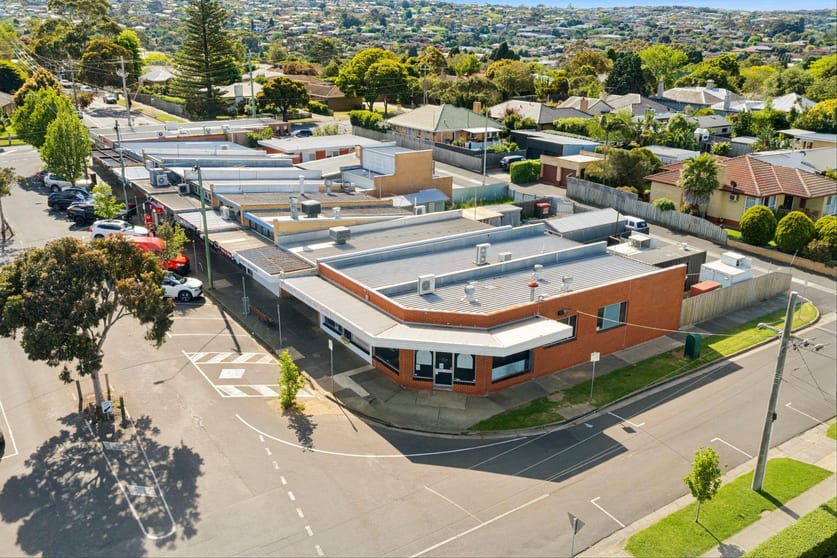 Click to view all images 24 Porter Avenue Avenue Highton VIC 3216 - Image 2