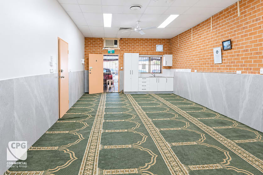 4/12 Boronia Road Greenacre NSW 2190 - Image 2