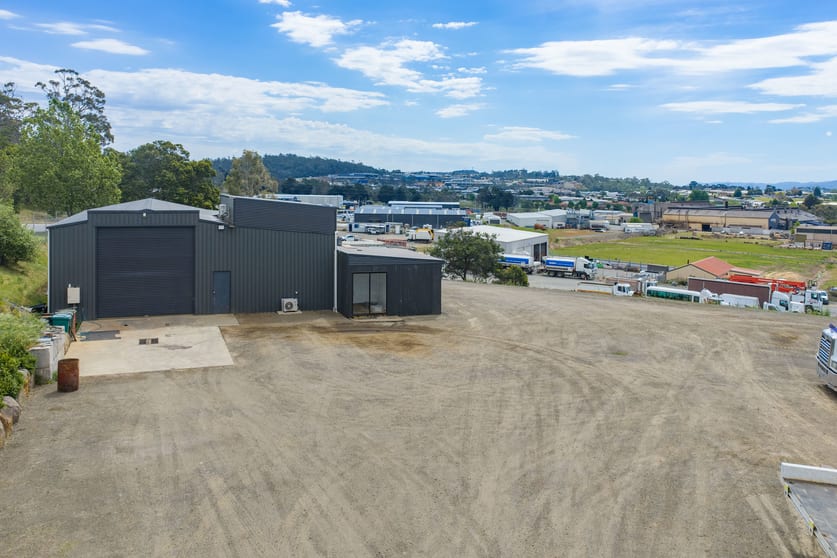 Click to view all images 6 Charbooday Drive Youngtown TAS 7249 - Image 3