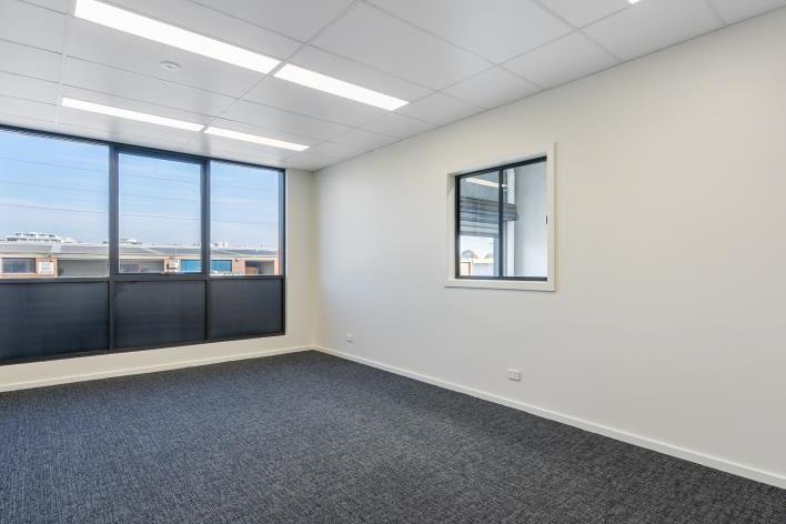 Click to view all images Warwick Farm NSW 2170 - Image 3