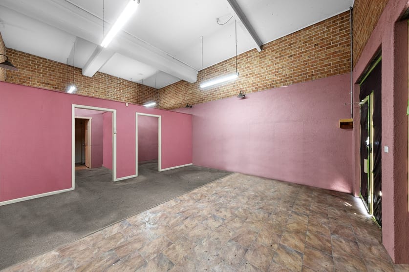 Click to view all images SHOP 1/1 Grose Vale Road North Richmond NSW 2754 - Image 2