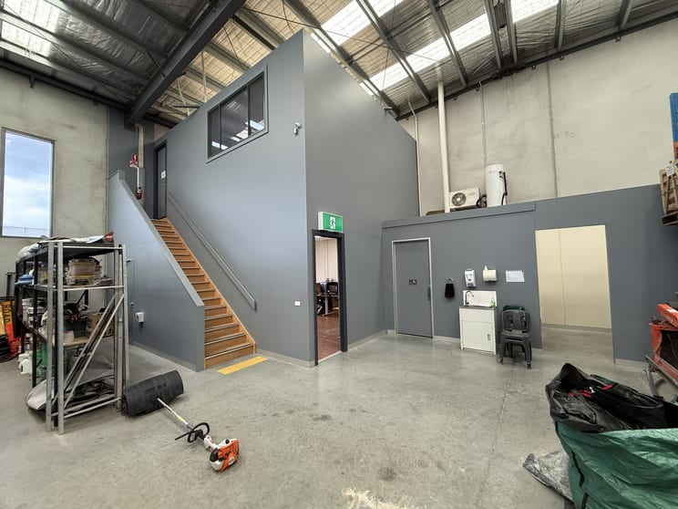 Click to view all images 4/7 Levida Drive Carrum Downs VIC 3201 - Image 5