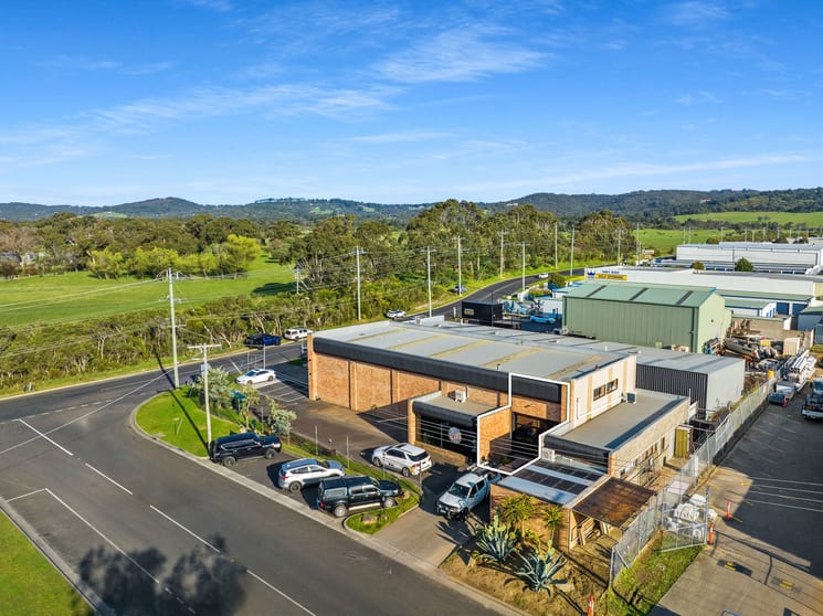 Click to view all images 24 Collins Road Dromana VIC 3936 - Image 3