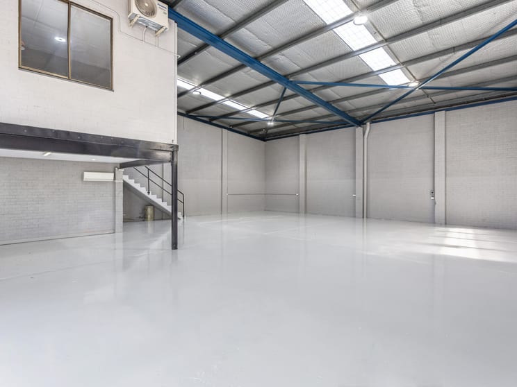 Click to view all images 11/135 Long Street Smithfield NSW 2164 - Image 1