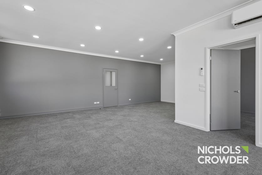 Click to view all images 17 Brett Drive Carrum Downs VIC 3201 - Image 3