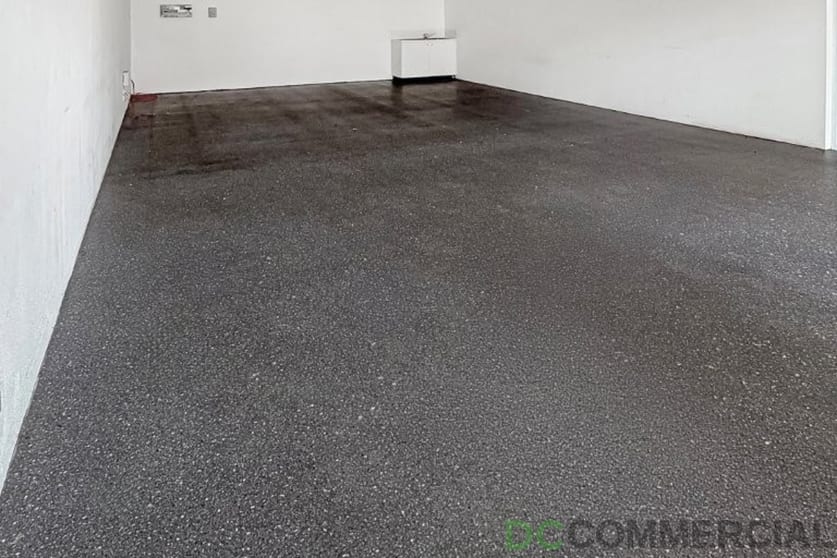 Click to view all images 1/221 Ruthven Street North Toowoomba QLD 4350 - Image 1