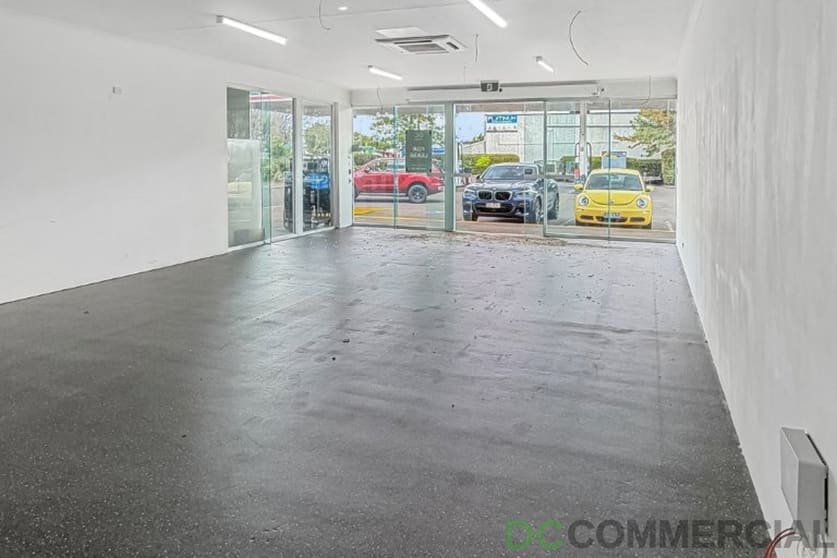 Click to view all images 1/221 Ruthven Street North Toowoomba QLD 4350 - Image 5