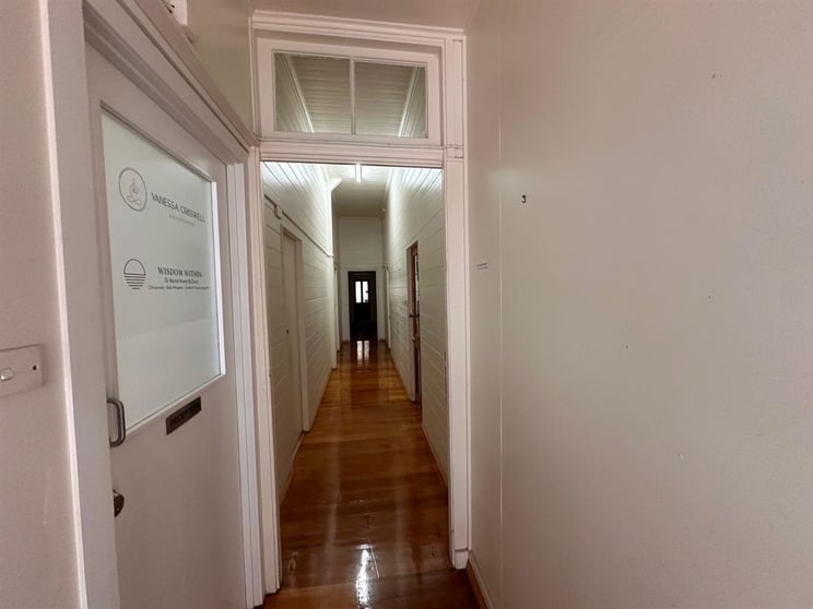 Click to view all images Suite 2B,165 Lake street Cairns QLD 4870 - Image 2