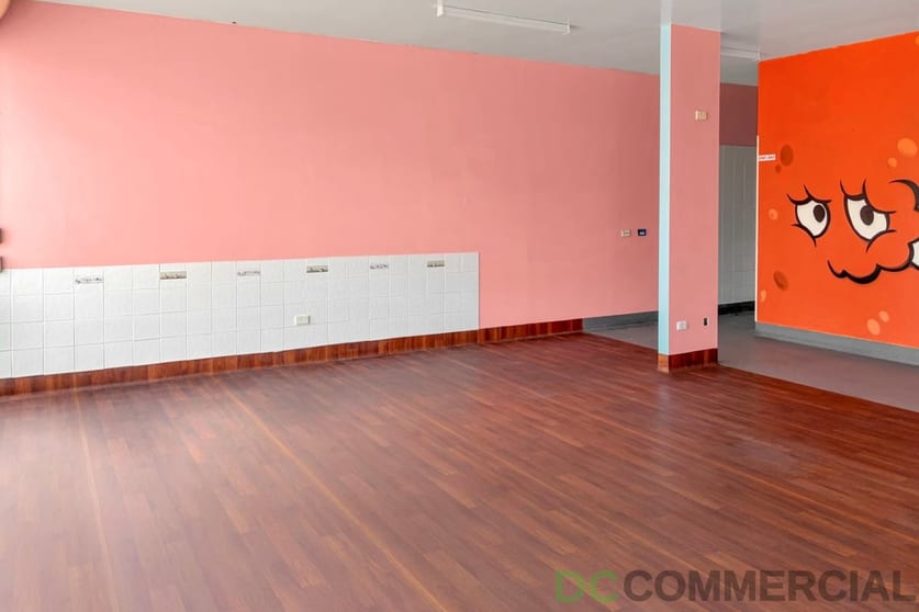 Click to view all images 2/221 Ruthven Street North Toowoomba QLD 4350 - Image 4