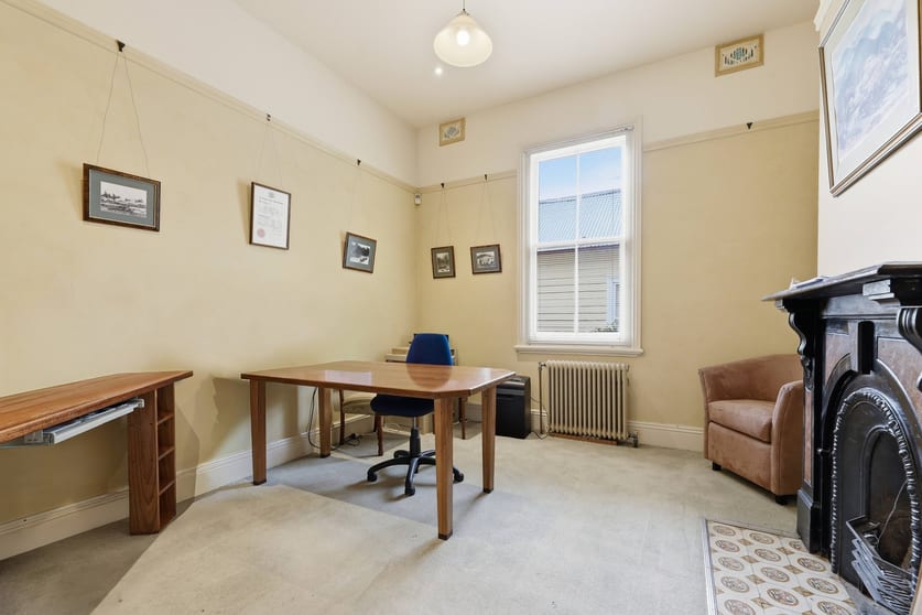 Click to view all images Office 2/21 Grose Street Leura NSW 2780 - Image 3