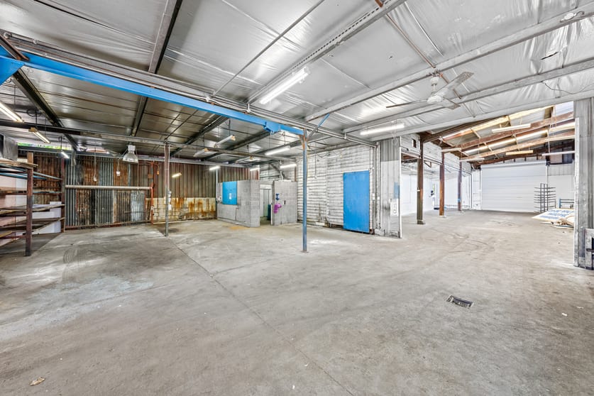 Click to view all images 27 Hampton Street East Brisbane QLD 4169 - Image 2